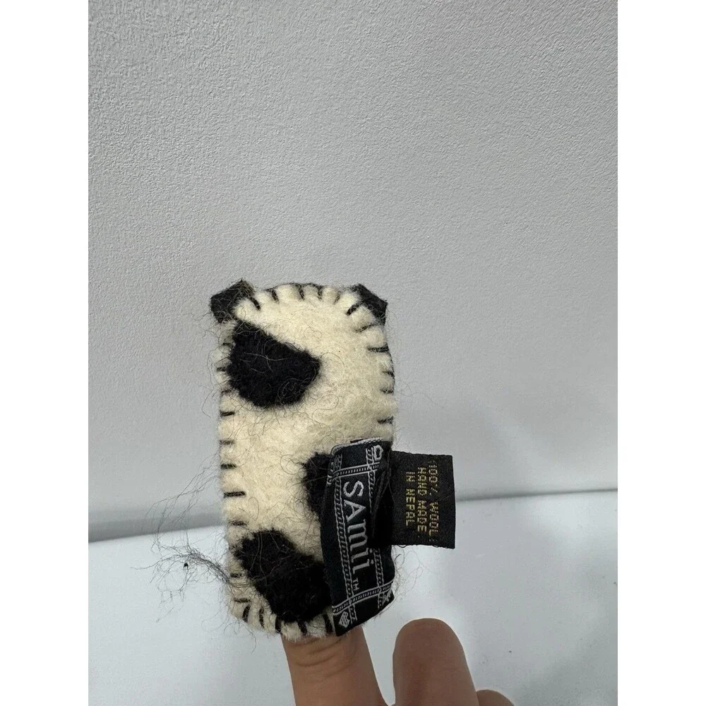 Rachel MacHenry for Samii Artisan Wool/Cotton Finger Puppet